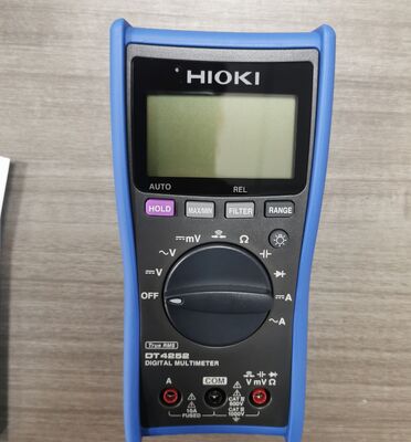 Hioki DT4252 Digital Multimeter with 6000 digits LCD display ±0.3% DC V accuracy and 40 Hz to 1 kHz bandwidth