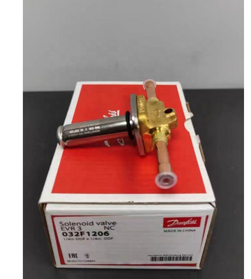 Danfoss EVR 3 Ball Valve 45,2 Bar 1/4 in Messing Solenoïde