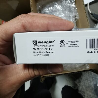 Wenglor WM03PCT2 Print Mark Sensor met 12-18mm Range PNP NO NC en M12 connector voor industriële toepassingen