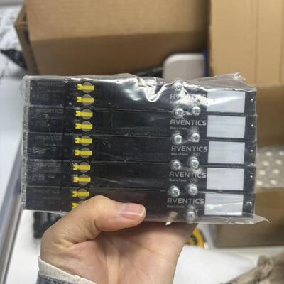 AVENTICS STOCK Pneumatische klep 5/2-richtingsklep met dubbele magnetron 850 l/min en 24 V gelijkstroom